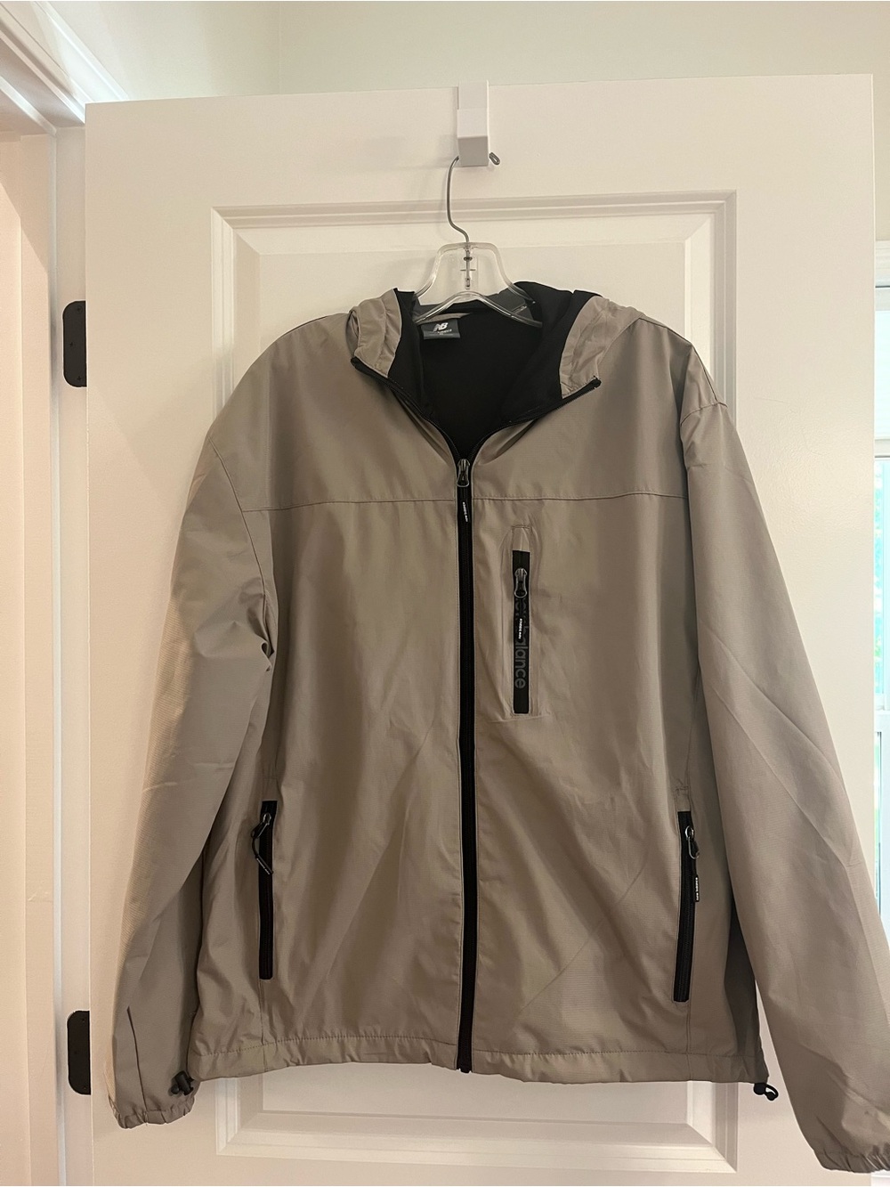 Men’s New Balance Lightweight Hooded Jacket - Taupe/Black in Medium